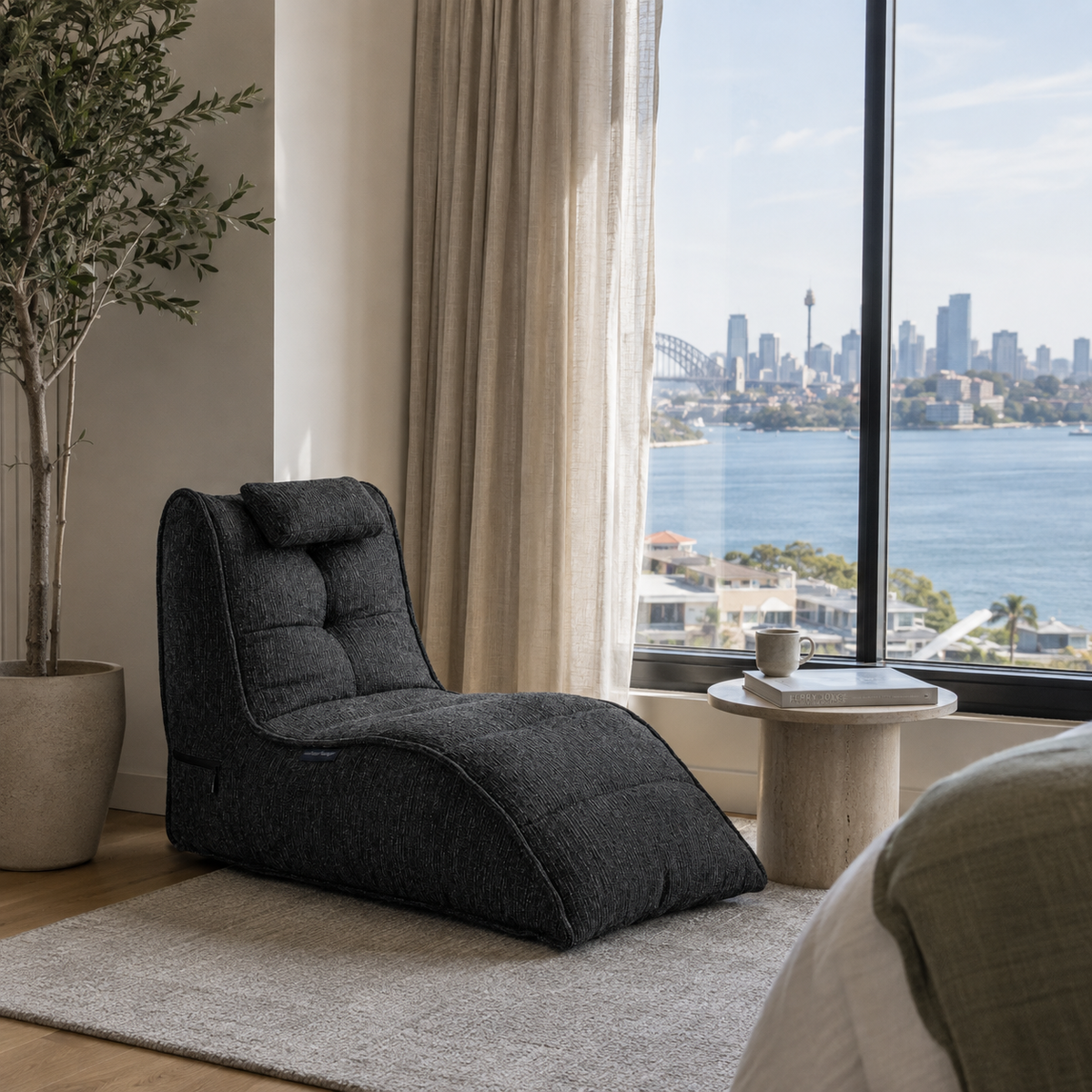 Avatar Lounger - Black Aurora (Easy Clean)