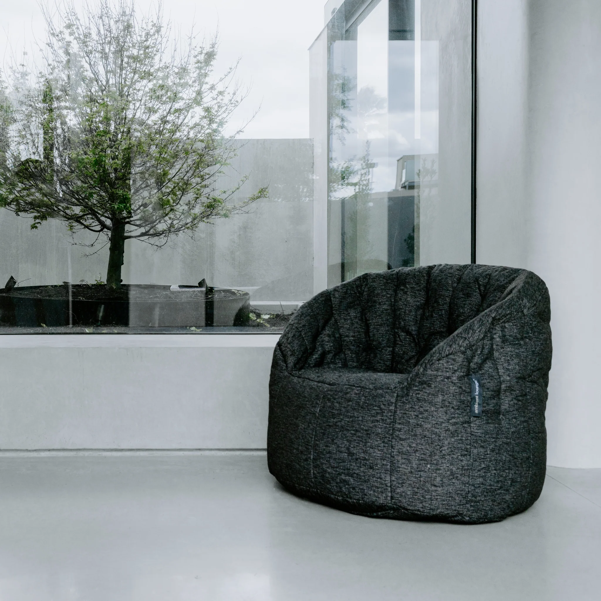 Butterfly Sofa - Black Aurora