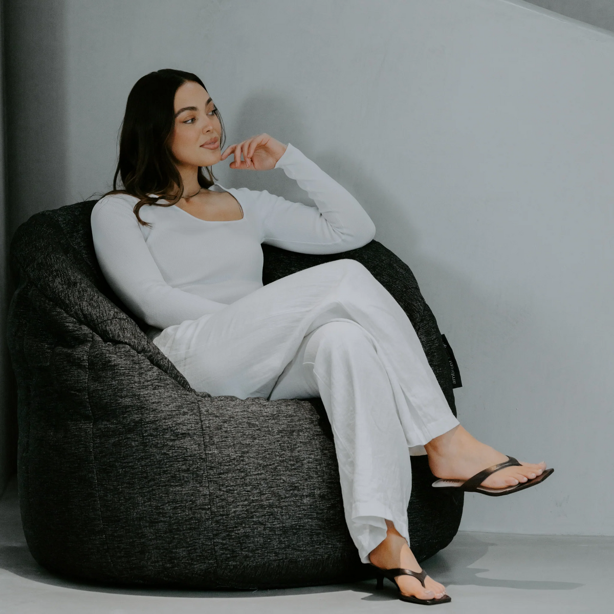 BUTTERFLY Sofa - Black Aurora