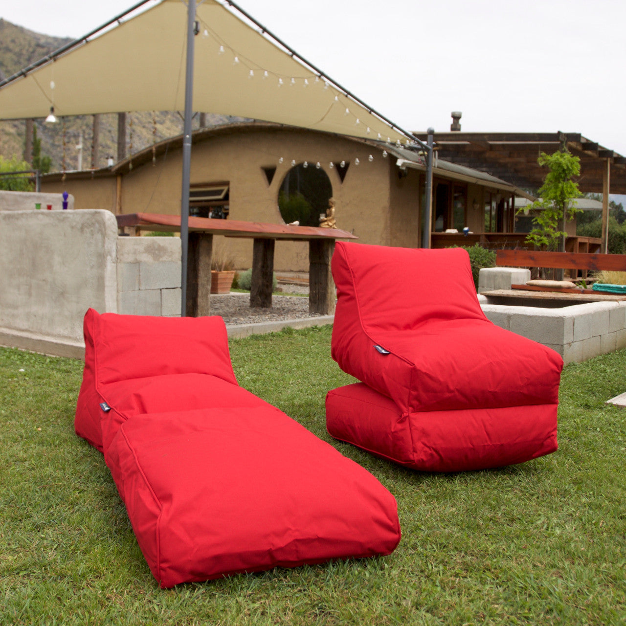 CONVERSION Lounger - Toro Red
