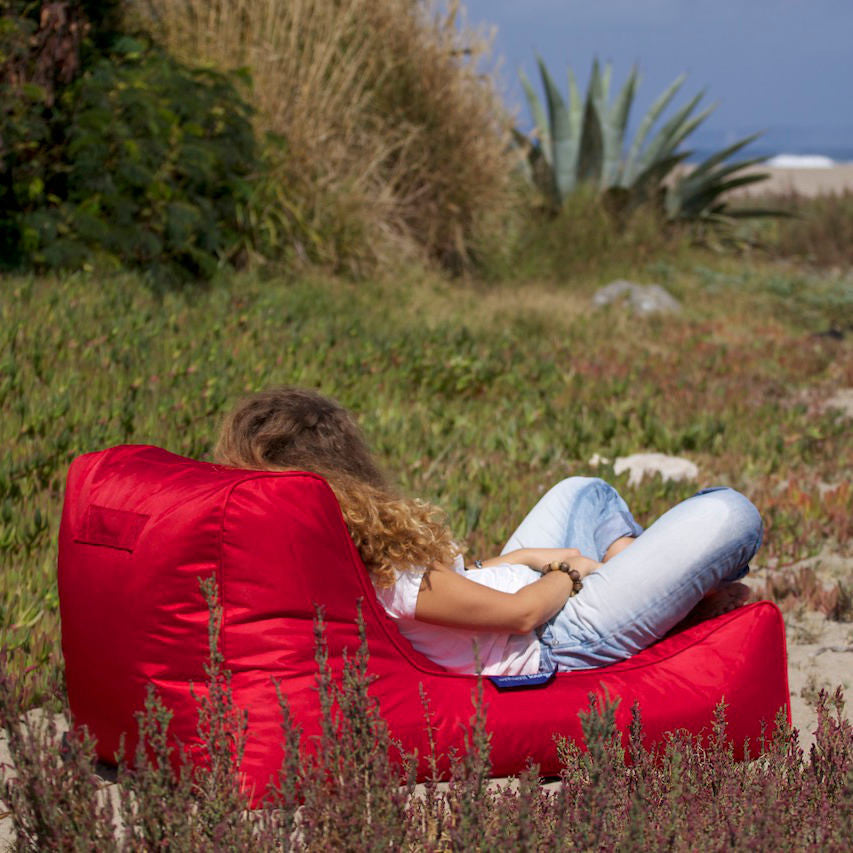 STUDIO Lounger - Toro Red
